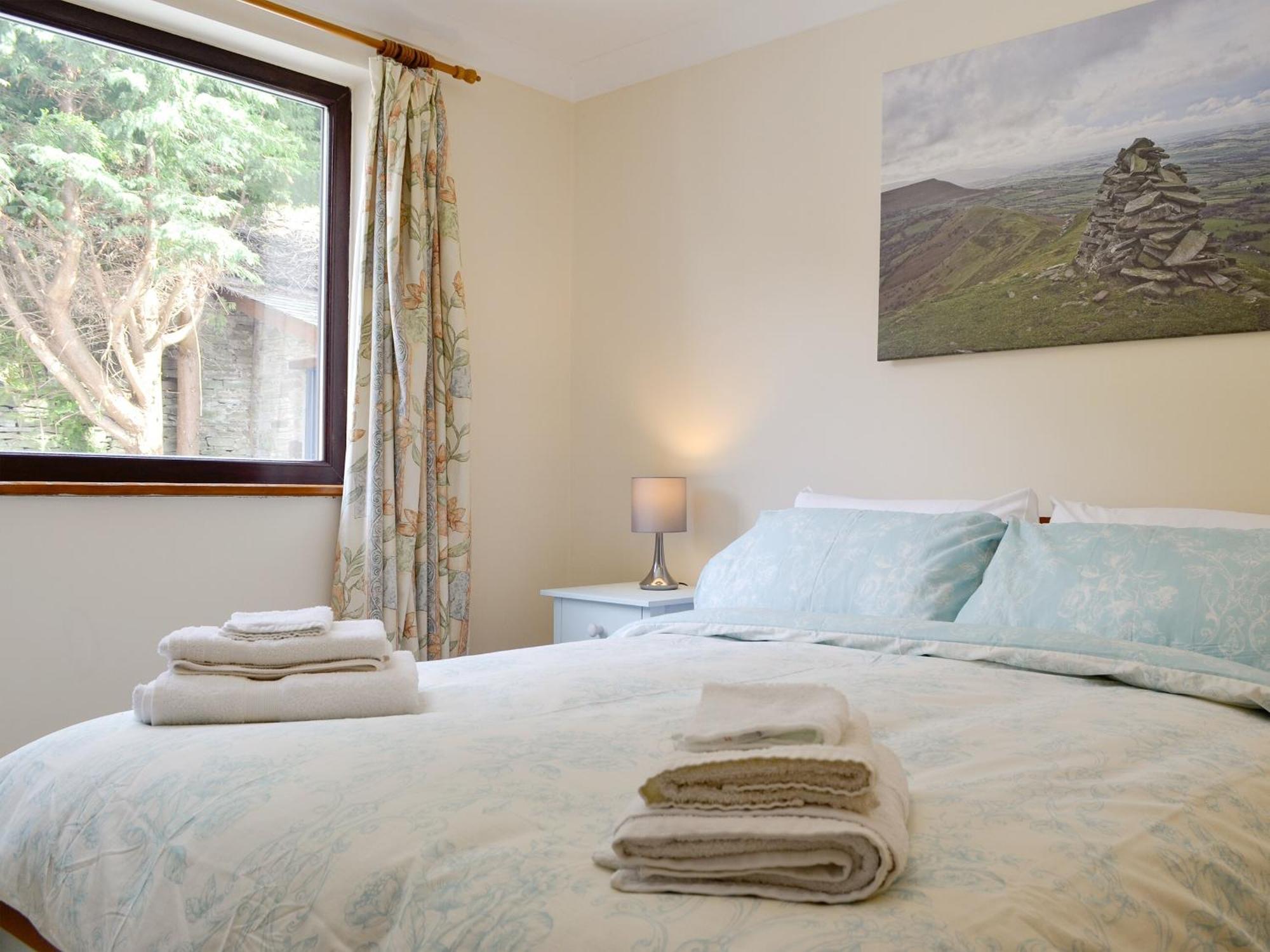 Three Views Bungalow Talgarth Ngoại thất bức ảnh