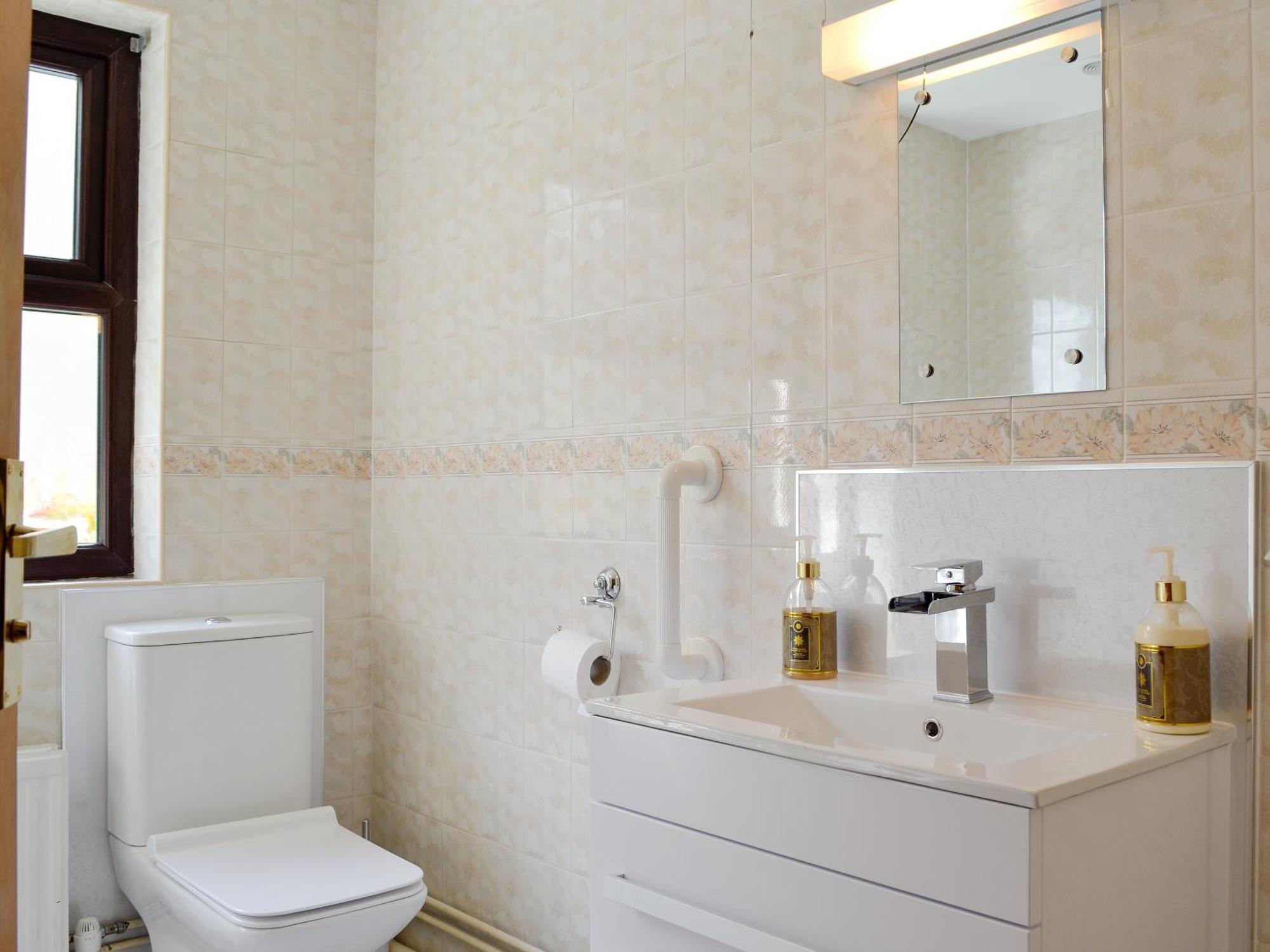 Three Views Bungalow Talgarth Ngoại thất bức ảnh